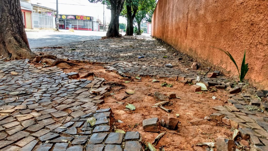 2019829_Kadu pede melhorias em calçada